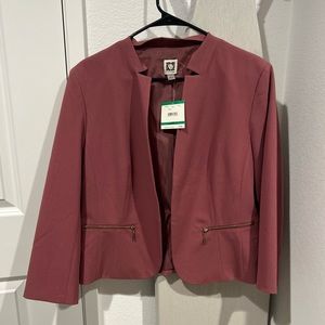 NWT women’s blazer